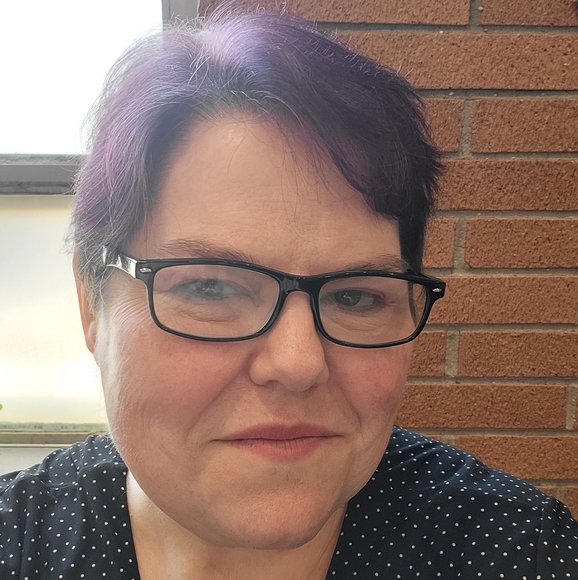 Meet your Posher, Lisa - Picture 3 of 5